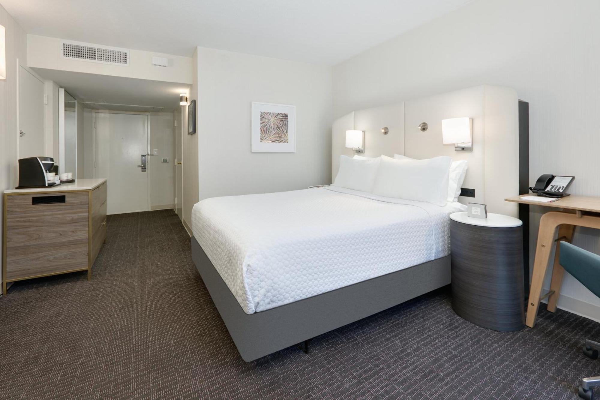 Premium King Room Balcony