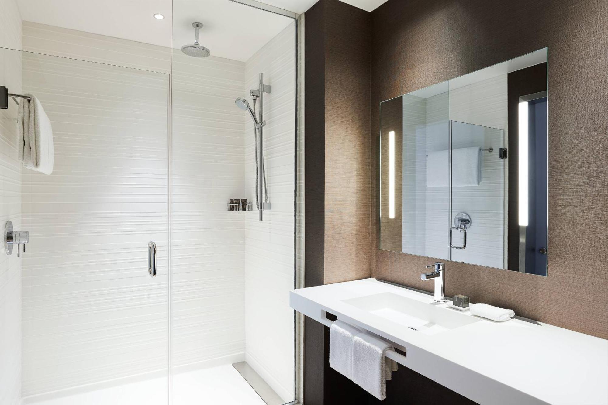 King Guest Room with Sofa Bed,1643194924:JPEG