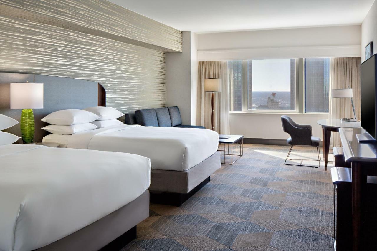 Junior Suite, 2 Queen, Sofa bed