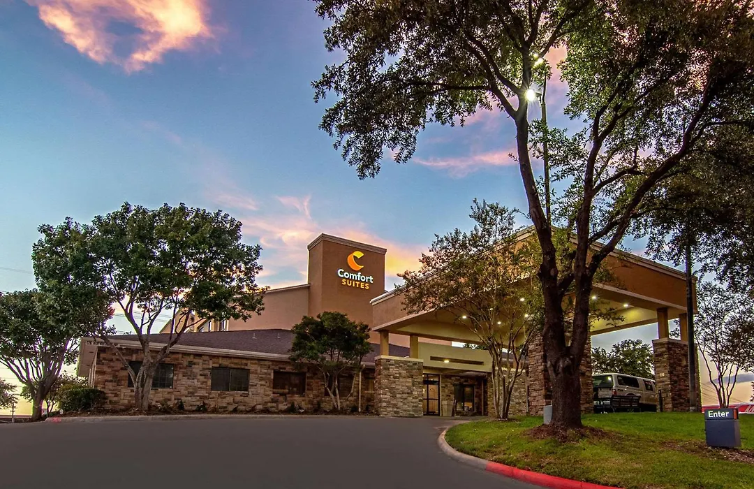 Comfort Suites Nw Dallas Near Love Field-1