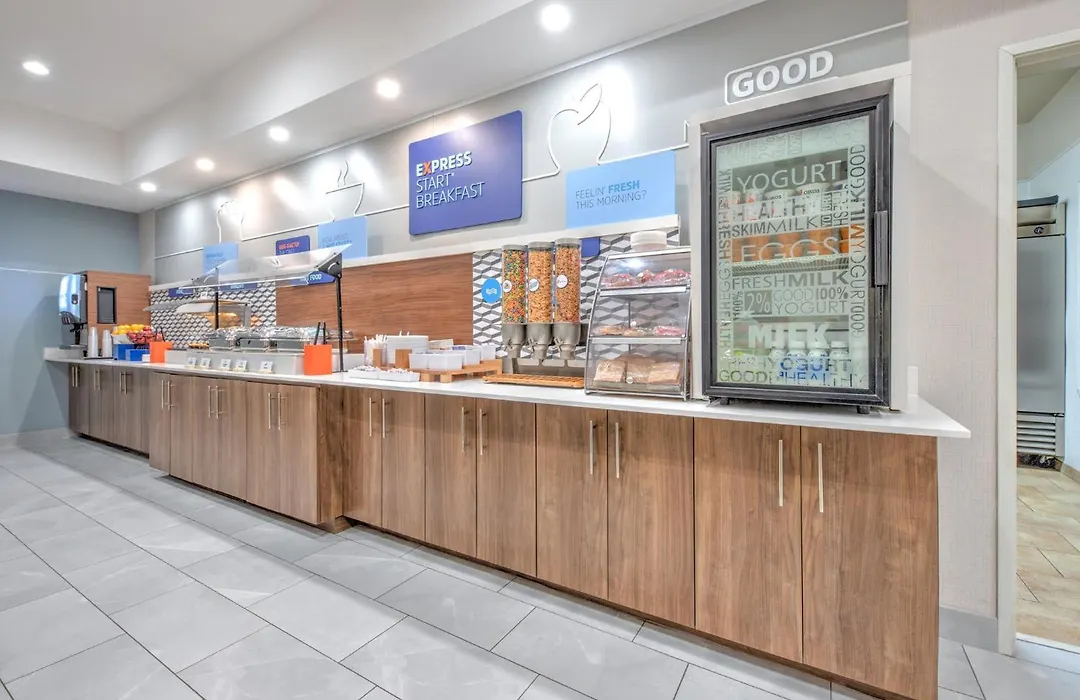 Holiday Inn Express Hotel & Suites Dallas West By Ihg-1