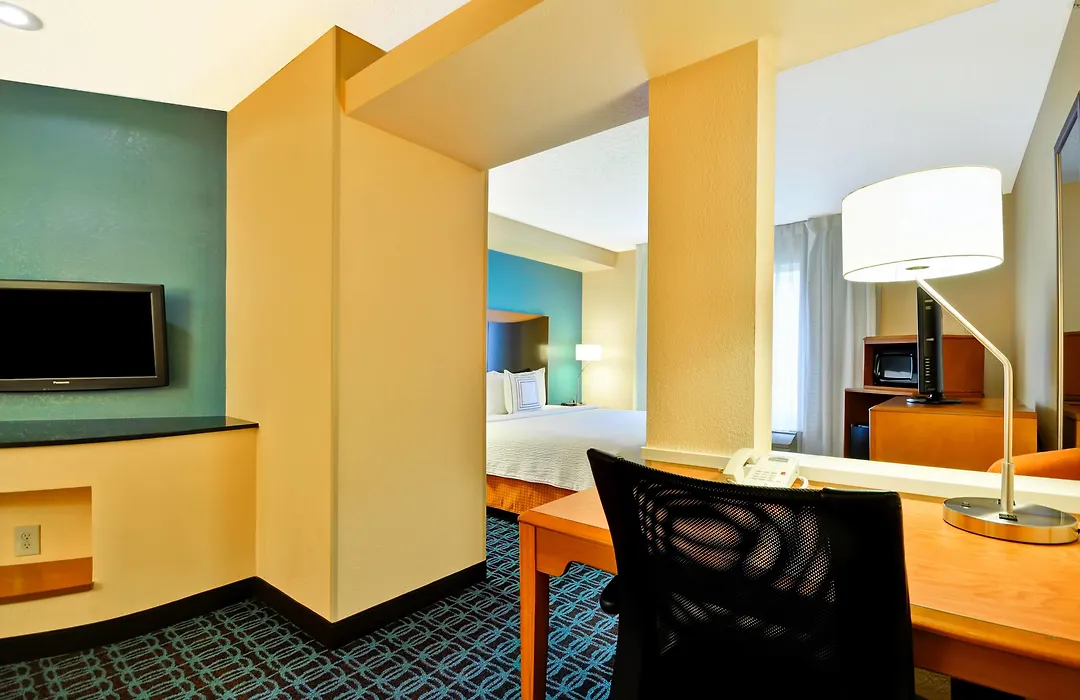 Fairfield Inn & Suites Dallas Medical/Market Center-1