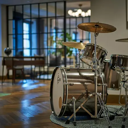 Renaissance Saint Elm Dallas Downtown Hotel-2