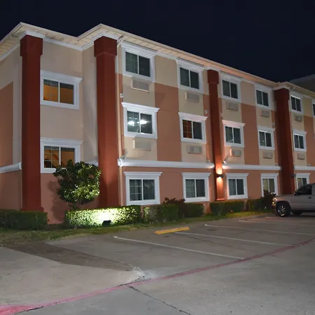 Baymont By Wyndham Dallas/ Love Field-2
