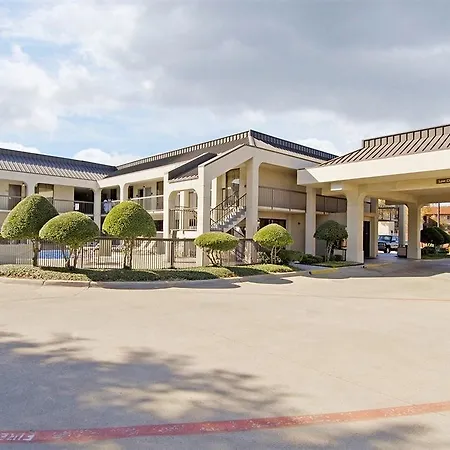 Americas Best Value Inn Dallas-3
