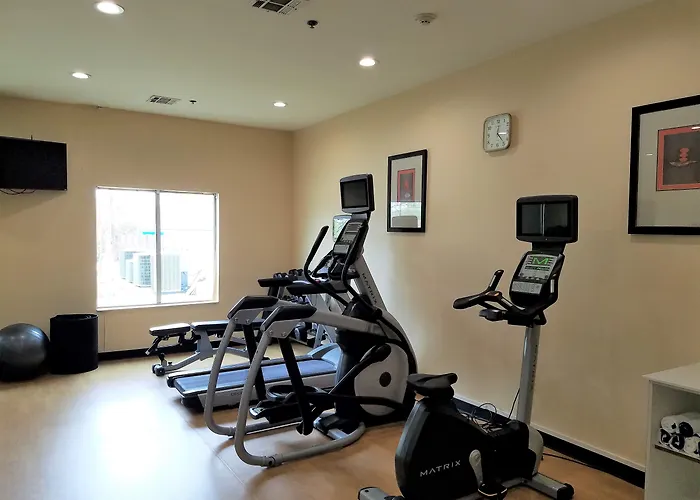 Holiday Inn Express & Suites Dallas East - Fair Park By Ihg