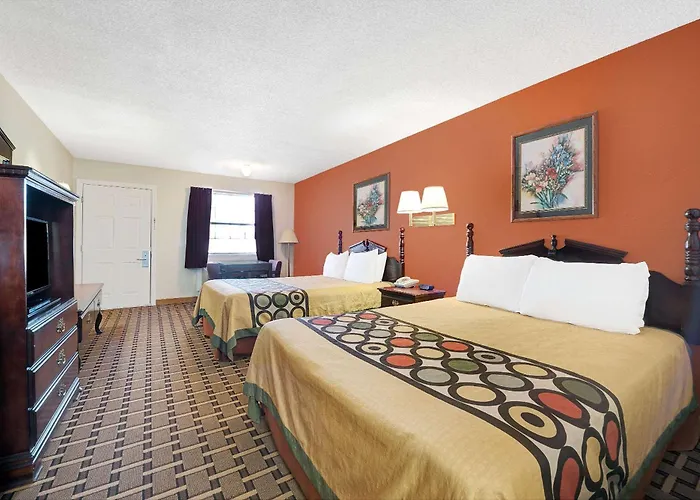 Super 8 By Wyndham Dallas South