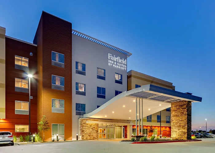 Fairfield Inn & Suites By Marriott Dallas Love Field