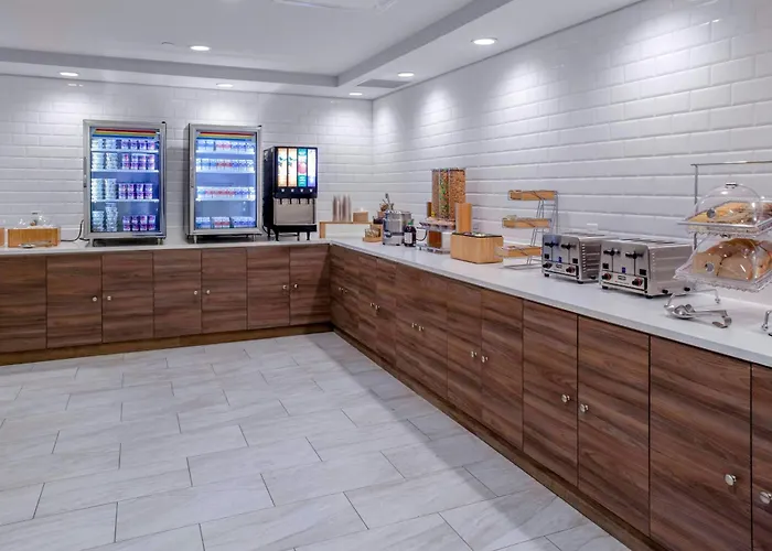 Fairfield Inn & Suites By Marriott Dallas Downtown