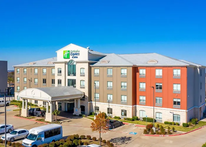 Holiday Inn Express & Suites Dallas East - Fair Park By Ihg